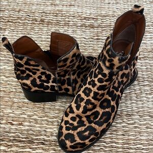 Franco Sarto Leopard Print Ankle Booties - 1 3/8” heels Size 6